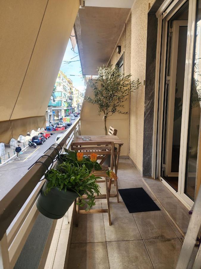 Newly Renovated Apartment 7 Min Walk From Acropolis Athena Bagian luar foto