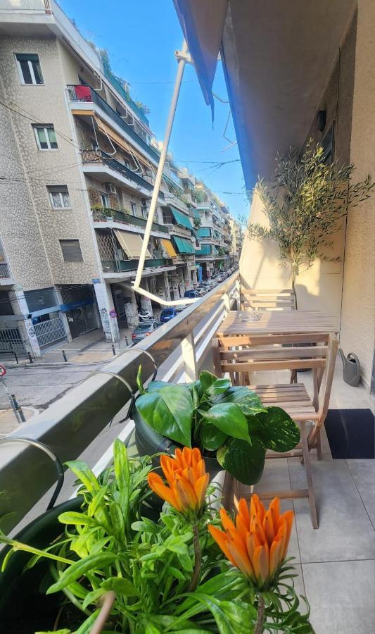 Newly Renovated Apartment 7 Min Walk From Acropolis Athena Bagian luar foto